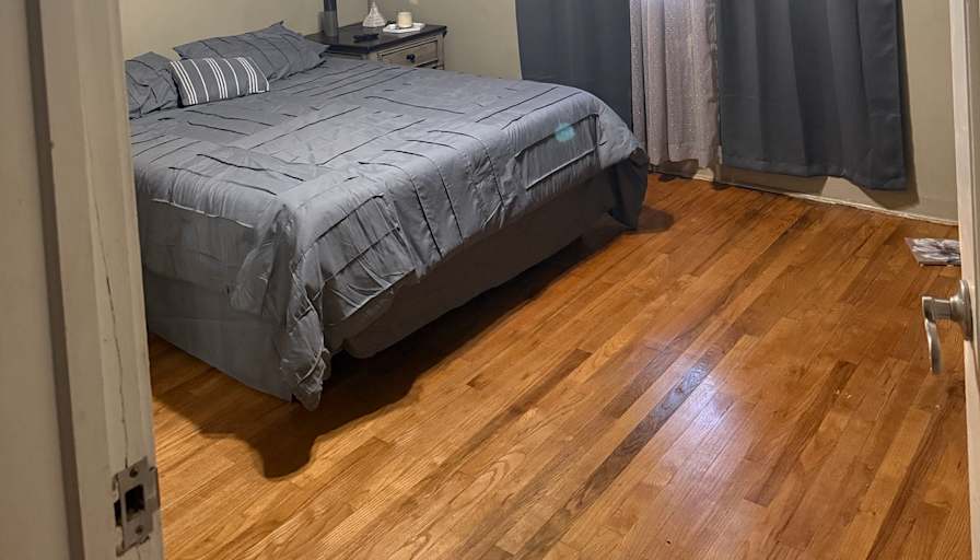 Kirstina L Hicks's room