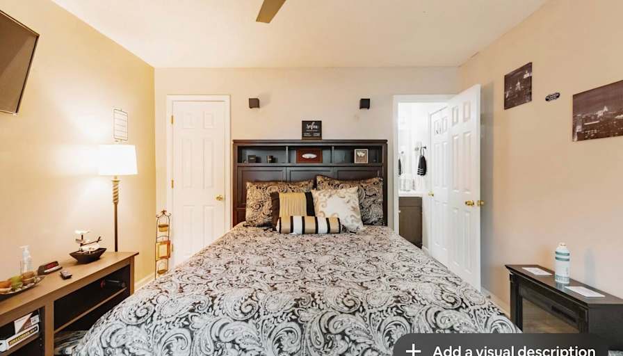 Regina Davis's room