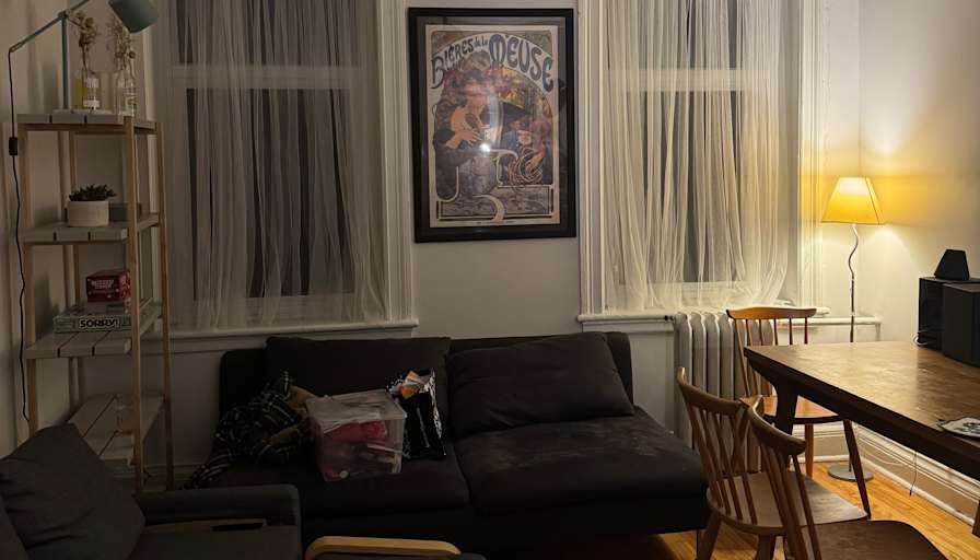 Sophie Liang's room