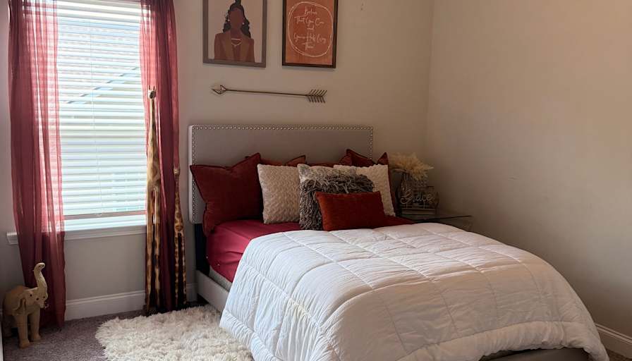 Kendra Lewis's room