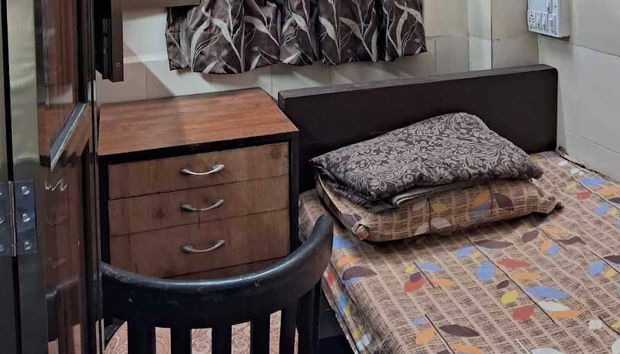 V G Abraham's room