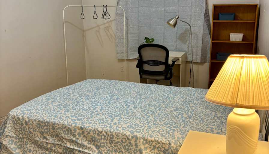 Jazmín B's room