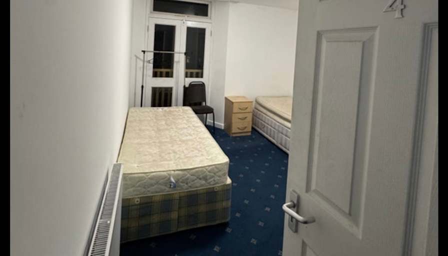 M hassan's room