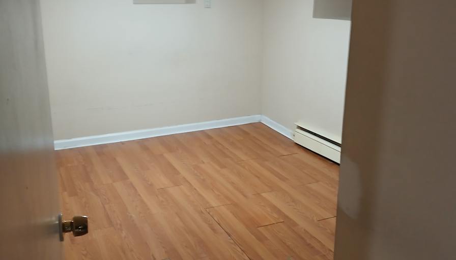 Luis's room
