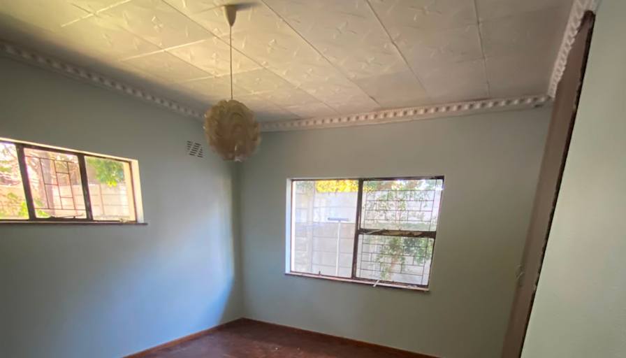 Robert's room