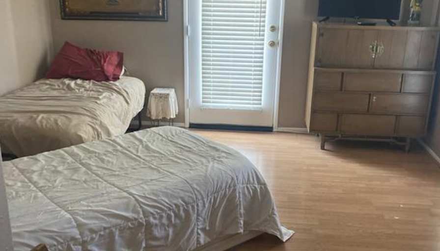 Alise's room