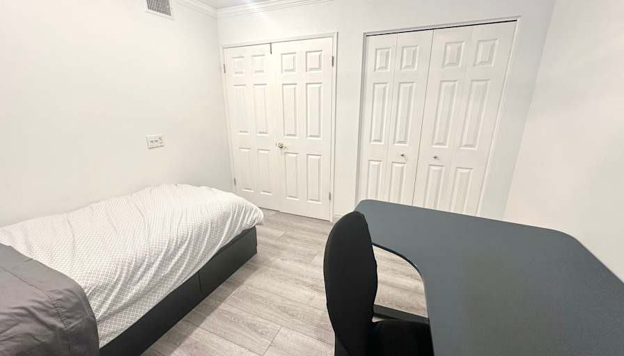 Yumi-n-Chris's room