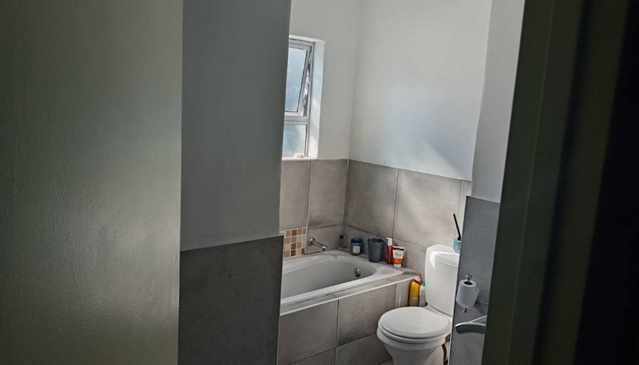 Fezeka Sesotlho's room