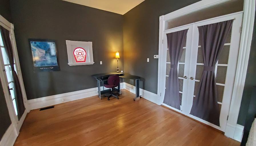 Kelly's room