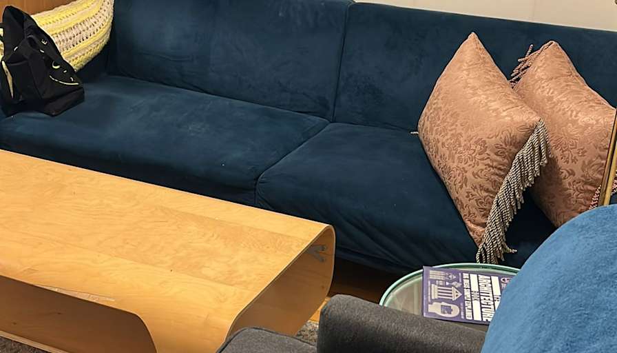 Craig YEG's room
