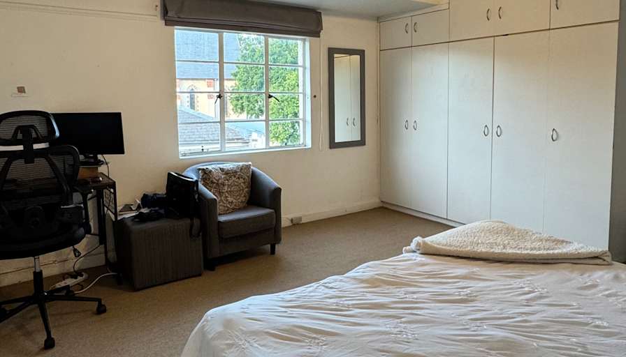 Iremitide's room