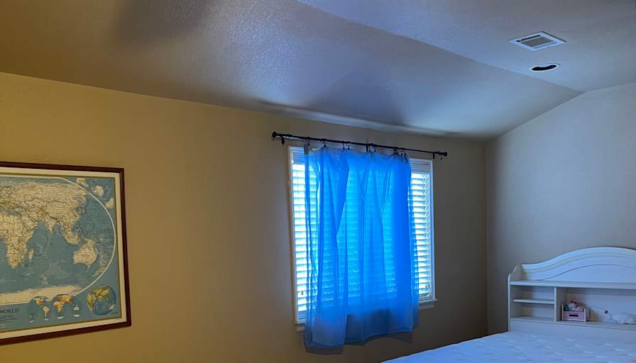 Riana's room