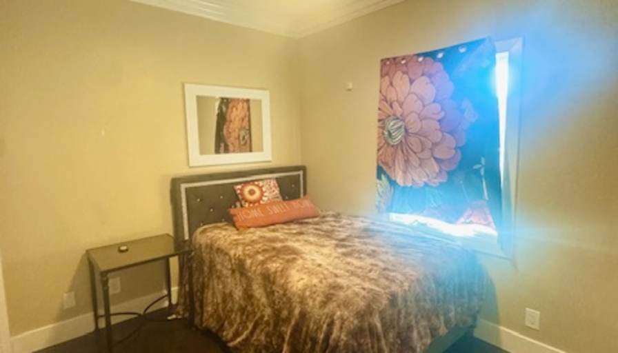 Kal's room