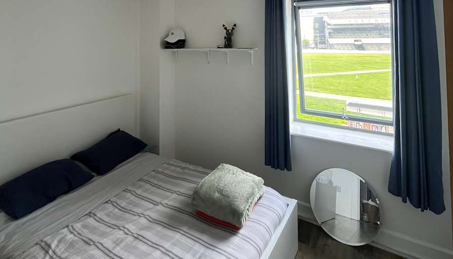Ricardo's room