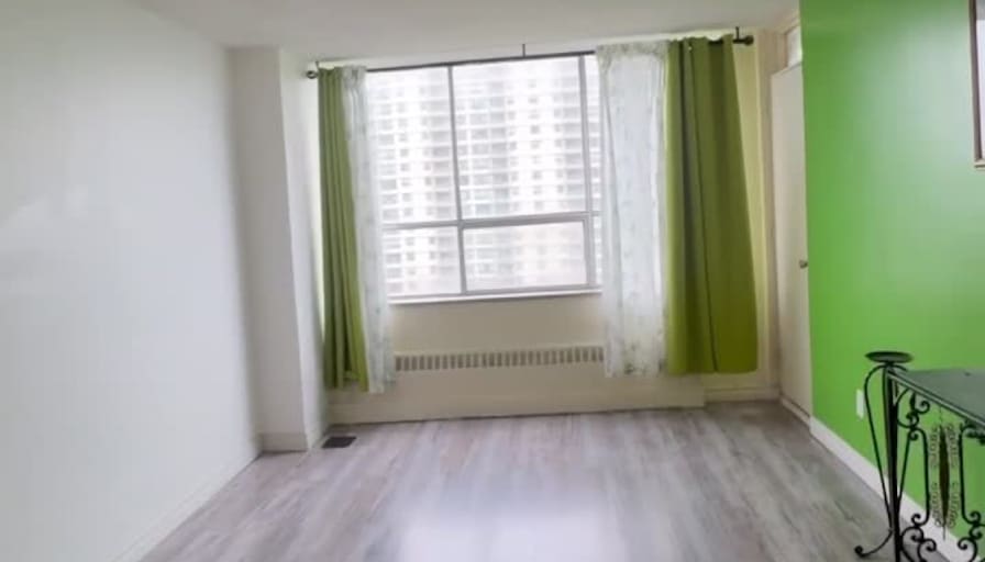 Holly's room