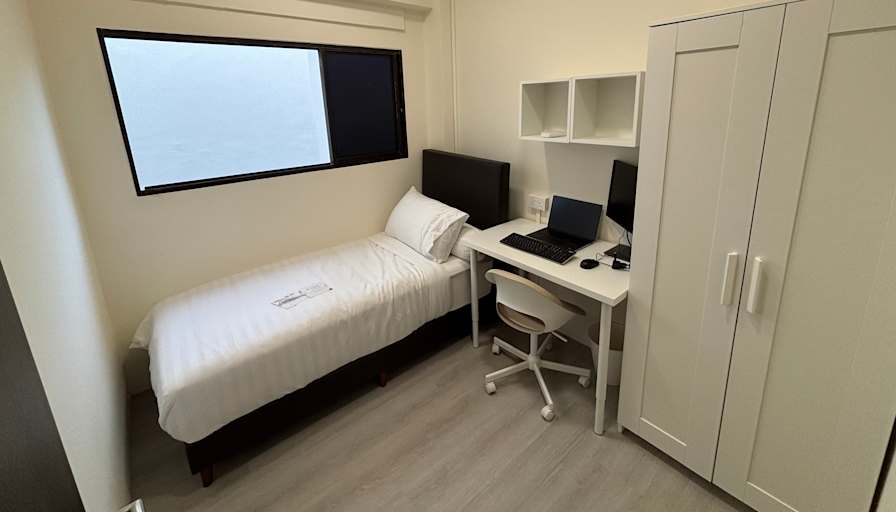 Harry Lee's room