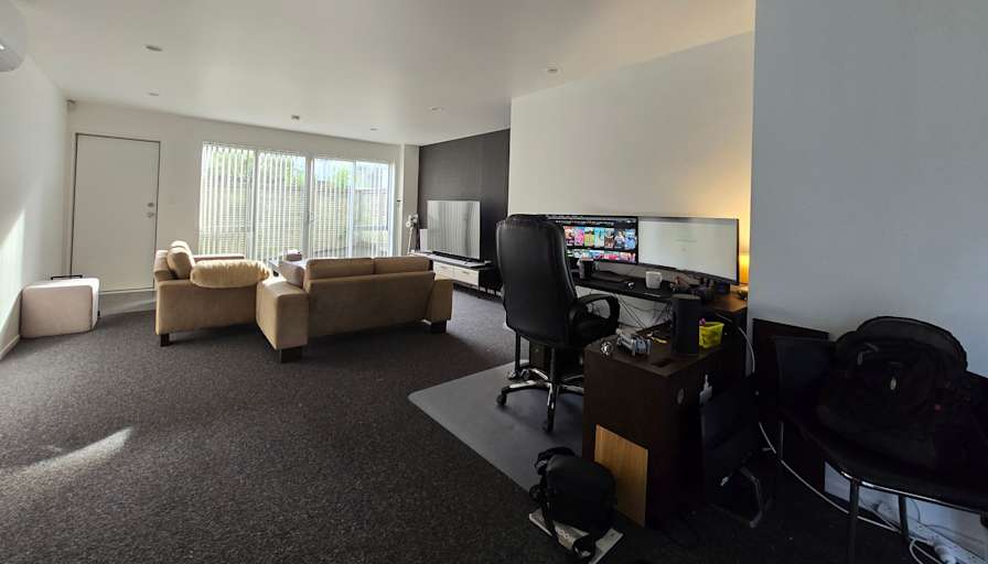 Tovey Yu's room
