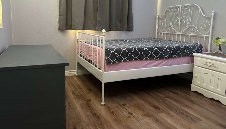 Helen Sam's room
