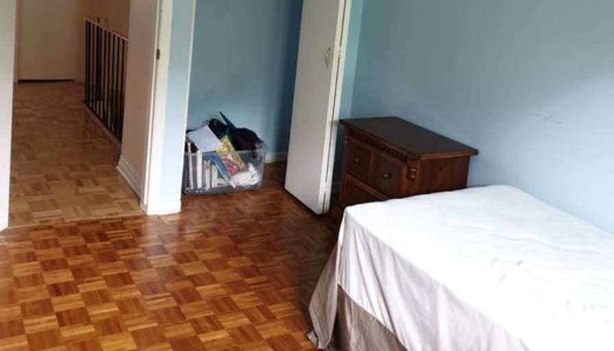 Evander's room