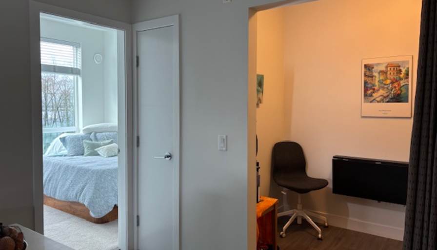 Caroline's room