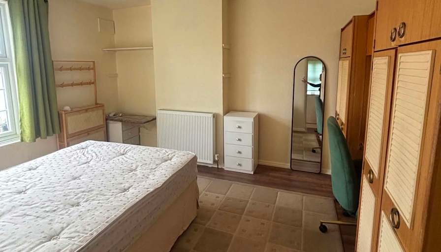 Raymond's room
