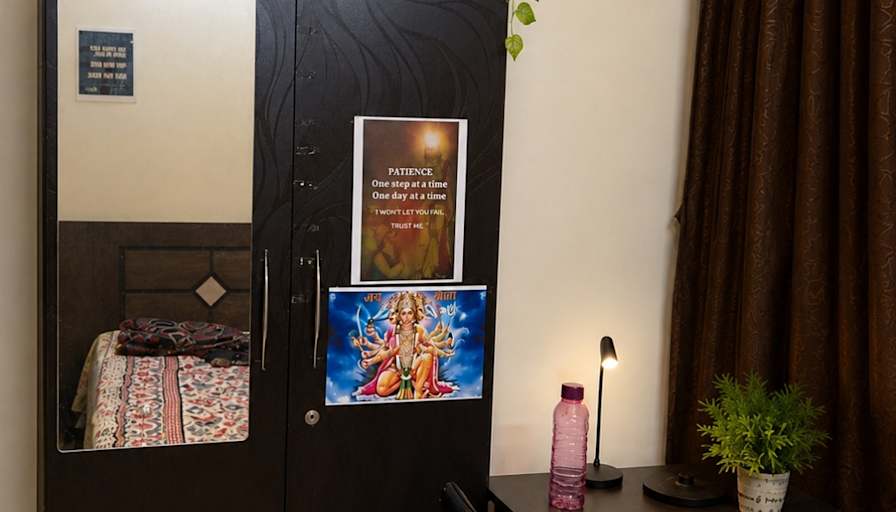 Anand Nagre's room