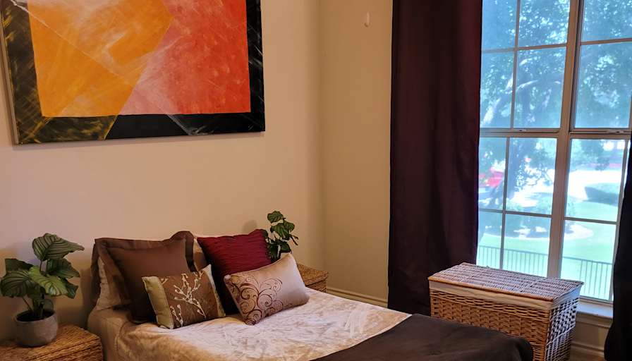 Lynn's room