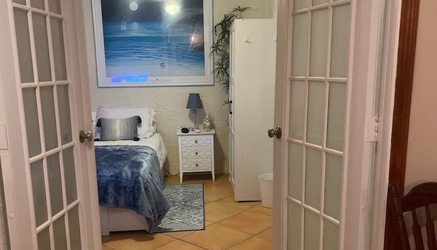 Amy B Amodeo's room