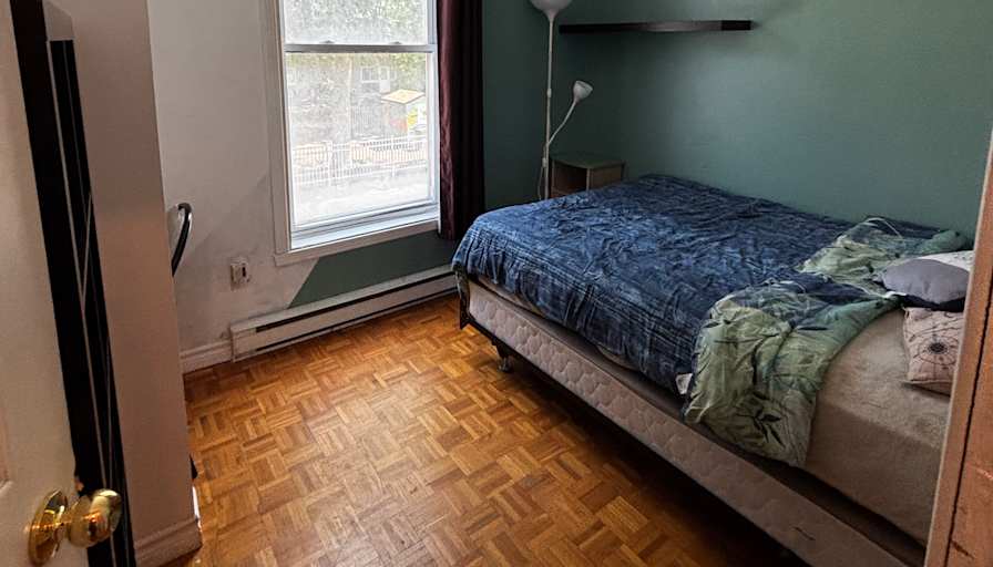 Ari's room