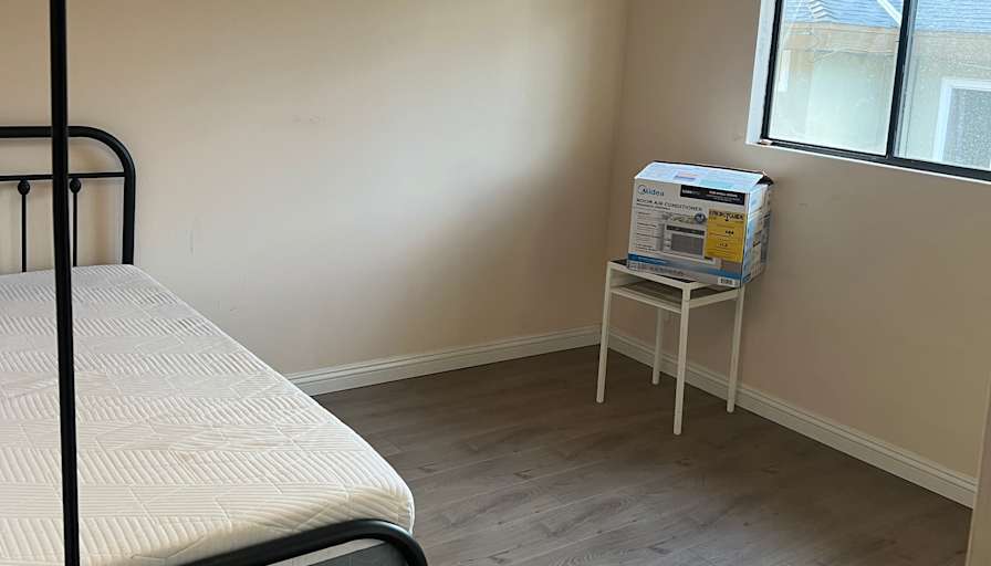 Sam's room