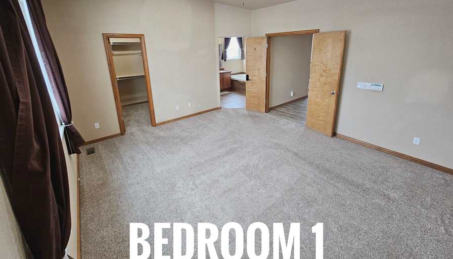 HomeCrew's room