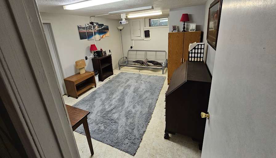 Mark's room