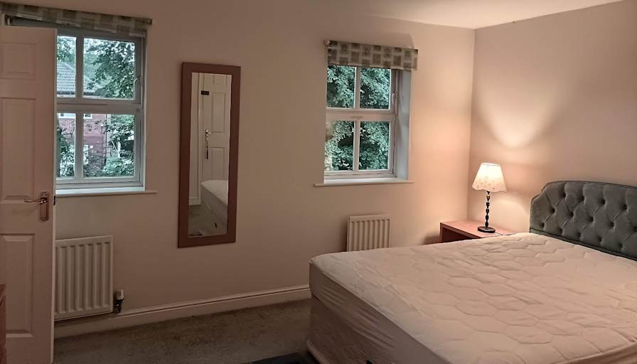 Vic's room