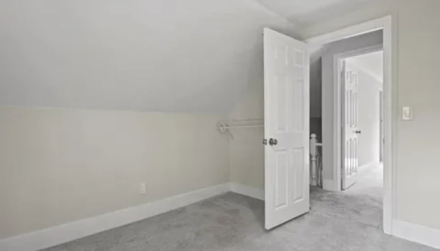 Amaris's room