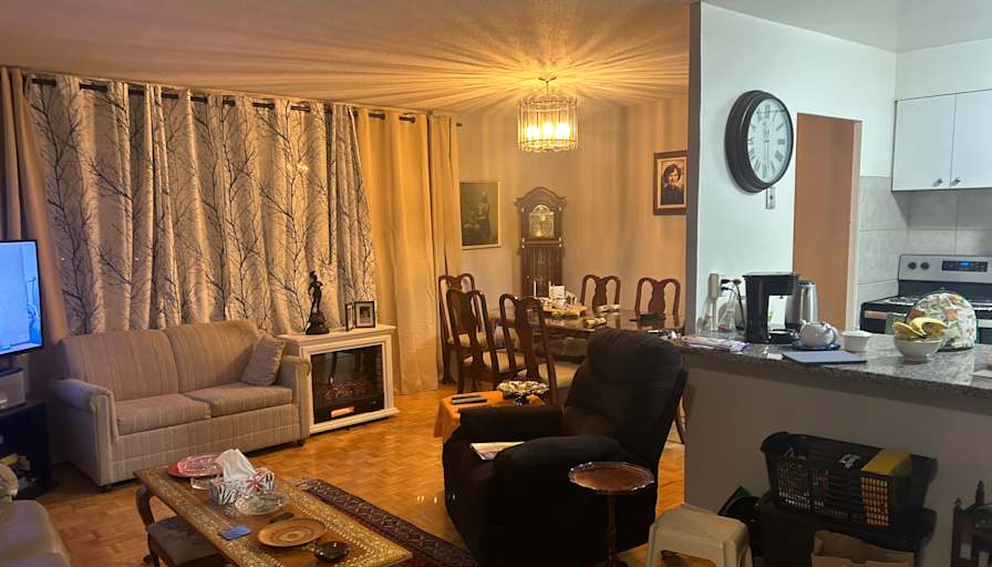 Debbie Sands's room