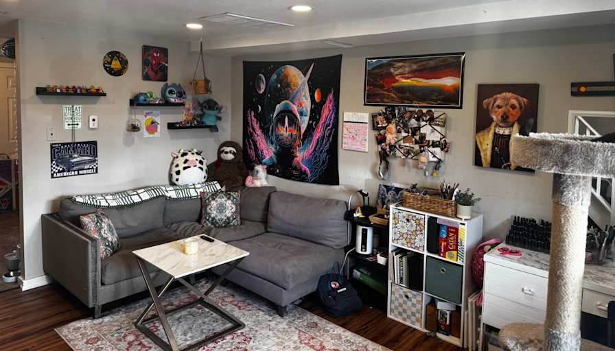 Chloe  Patterson's room