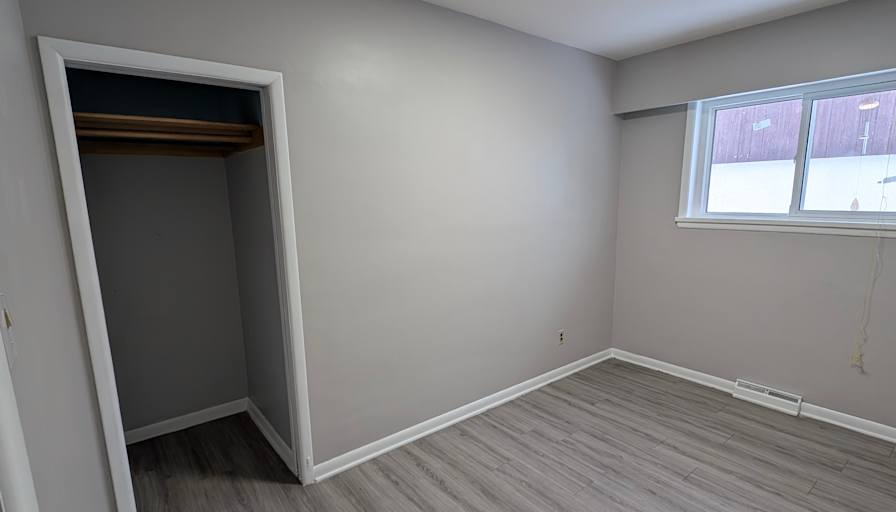 SANIA LALWANI's room