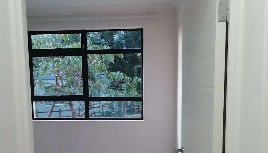 Ronae's room