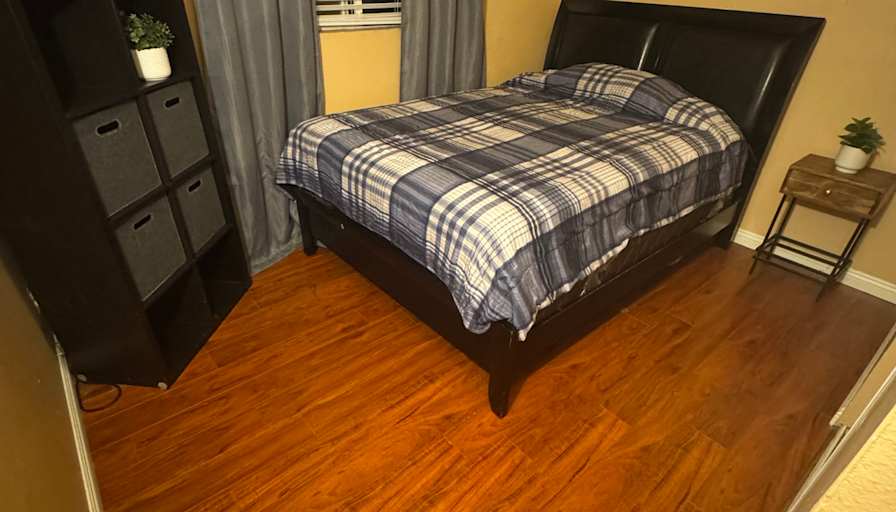 Oscar's room