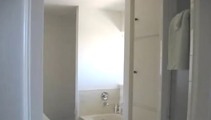 Raymond B's room