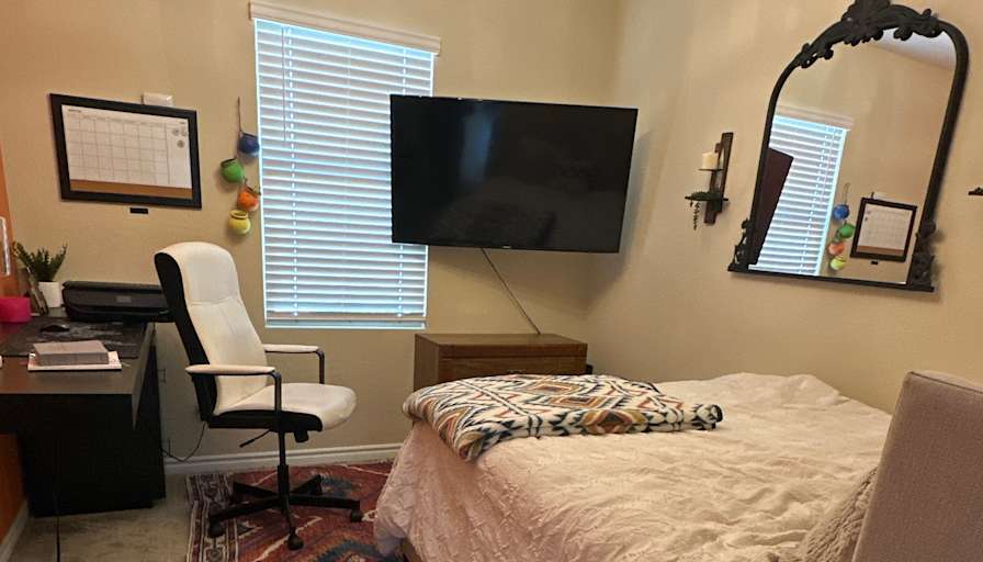Carolynne's room