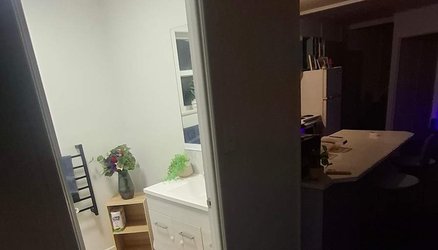 Warrick's room