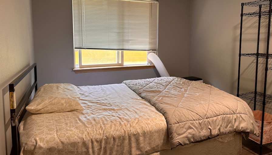 Tam's room