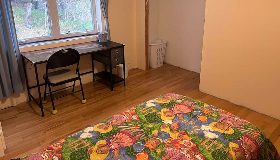 Pasquale's room