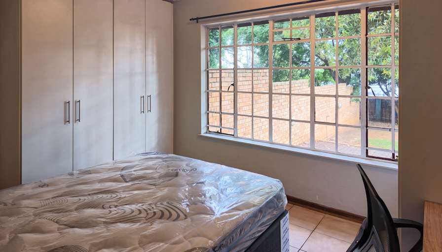 Roomify Properties's room