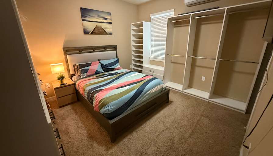 Tai's room