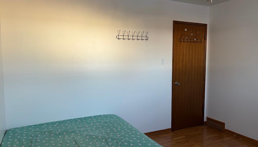 Huyen's room