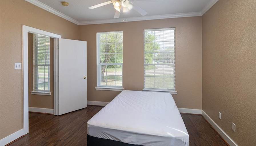 Chrystal Alexander's room