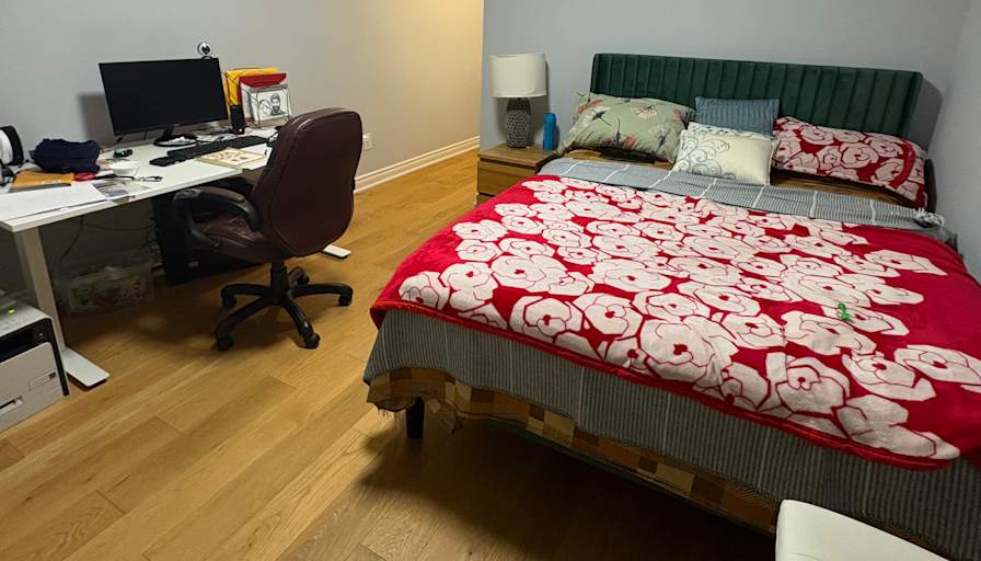 Aman duggal's room