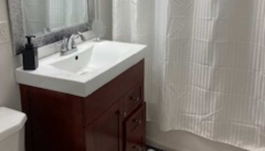 Christina Zahar's room